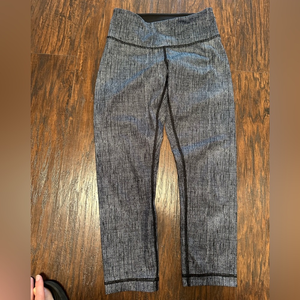 lululemon athletica black/blue flecked leggings